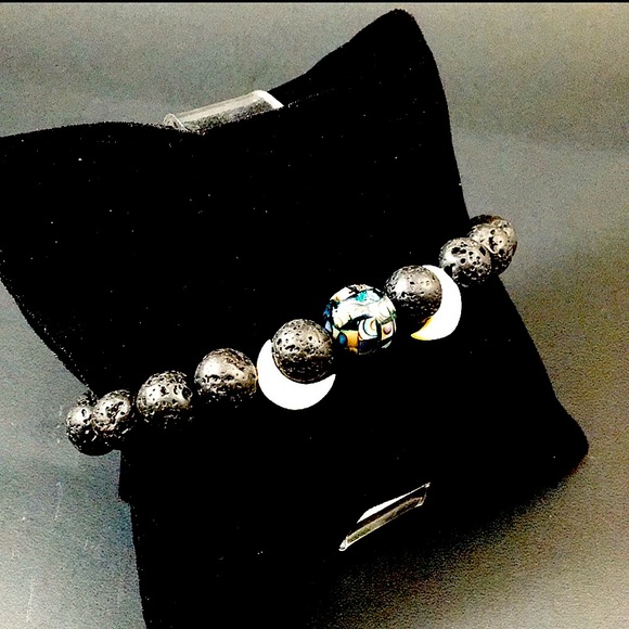 Mother of Pearl Abalone Moon bracelet - Picture 4 of 4